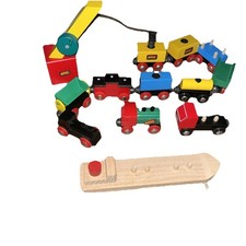 Brio Magnetic Train Truck  Barge  Equipment Lot - 19 Pieces