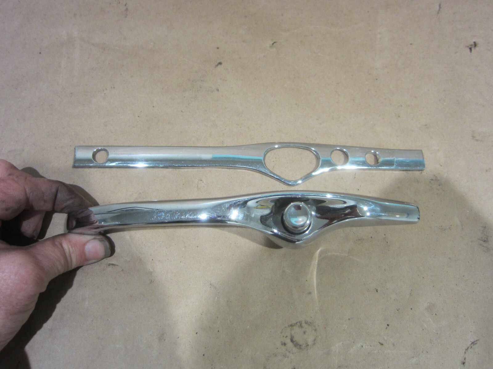 Rolls Royce Silver Shadow II 1980 - LH Front Driver Door Outer Handle