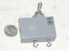 AIRPAX 501A302 MILITARY SPEC AIRCRAFT DC CIRCUIT BREAKER TOGGLE SWITCH  3A USA