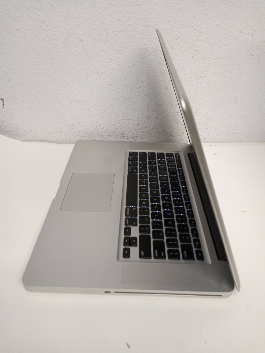 Apple MacBook Pro 15.4