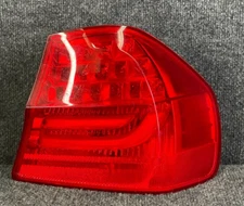 BMW 328i xDrive 🚙 Rear Right 09-11 Outer Tail Light 💡