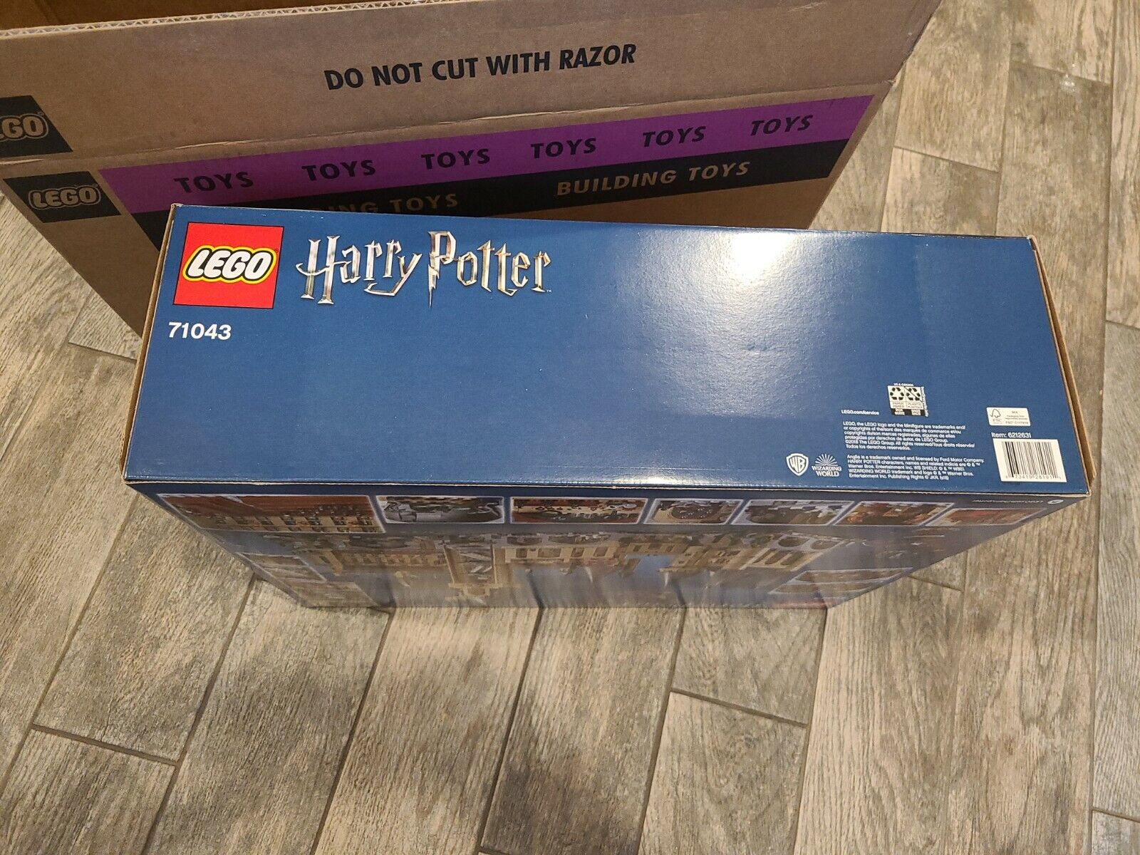 Best Buy: LEGO Harry Potter Hogwarts Castle 71043 6212631