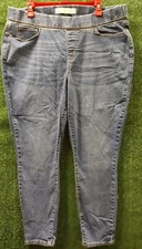 Signature by Levi Strauss White Label Women Denim Stretch Jeans Pull-on Skinny