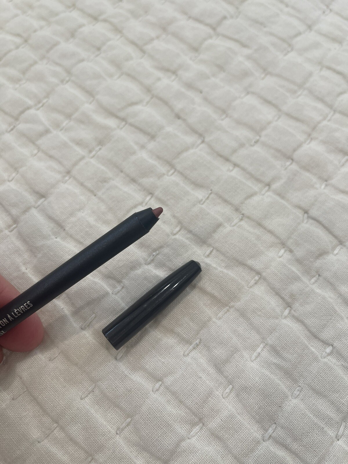 MAC Pro Longwear Lip Pencil STAUNCHLY STYLISH New