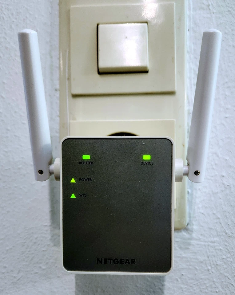 Netgear EX 3700 WLAN-Repeater 2,4 und 5 ghz AC 1200 MB/s - Bild 2 von 4