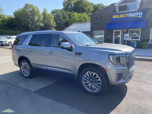 2024 GMC Yukon Denali Ultimate 4WD one owner clean carfax