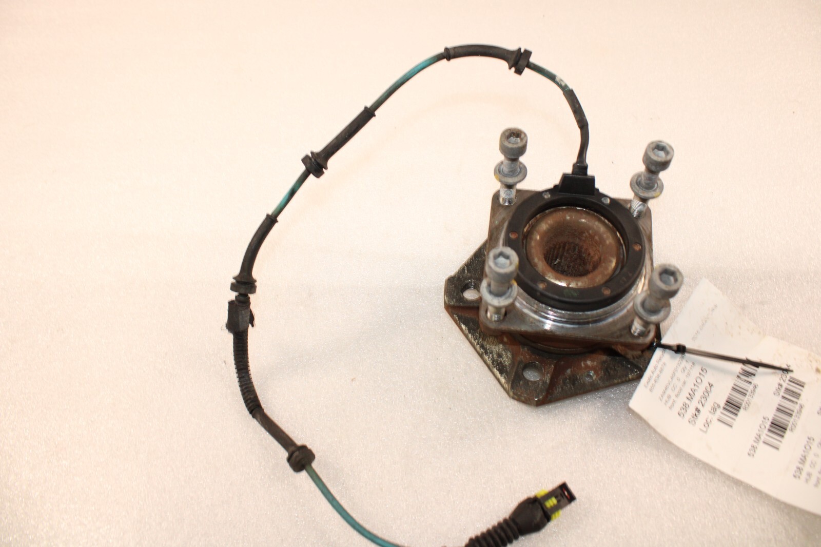 Maserati Granturismo, Quattroporte, Front Wheel Hub, Flood Car, Used, P/N 197118