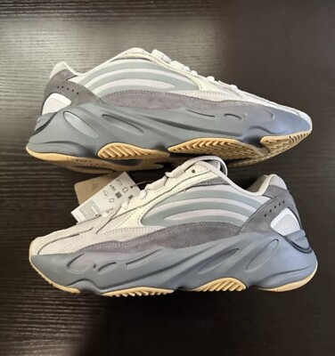 Adidas Yeezy 700 V2 Tephra, FU7914, Size 11, Brand New