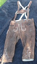 Bayerische bestickte 3/4 Lederhose mit Träger Chiemsee Dirndl & Tracht