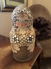 Vintage 5 Doll Nesting Dolls. Woodburn Floral. 