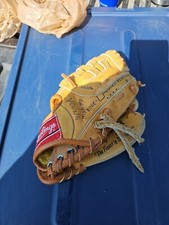 Rawlings Youth Baseball Mitt 9.5   RBG 36JR Tony Gwynn RHT Deep Well Pocket