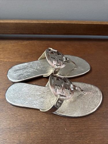 Tory Burch Miller Metallic Wrinkled Gold Leather Sandals Flip Flop Size 9 NIB - Picture 2 of 15