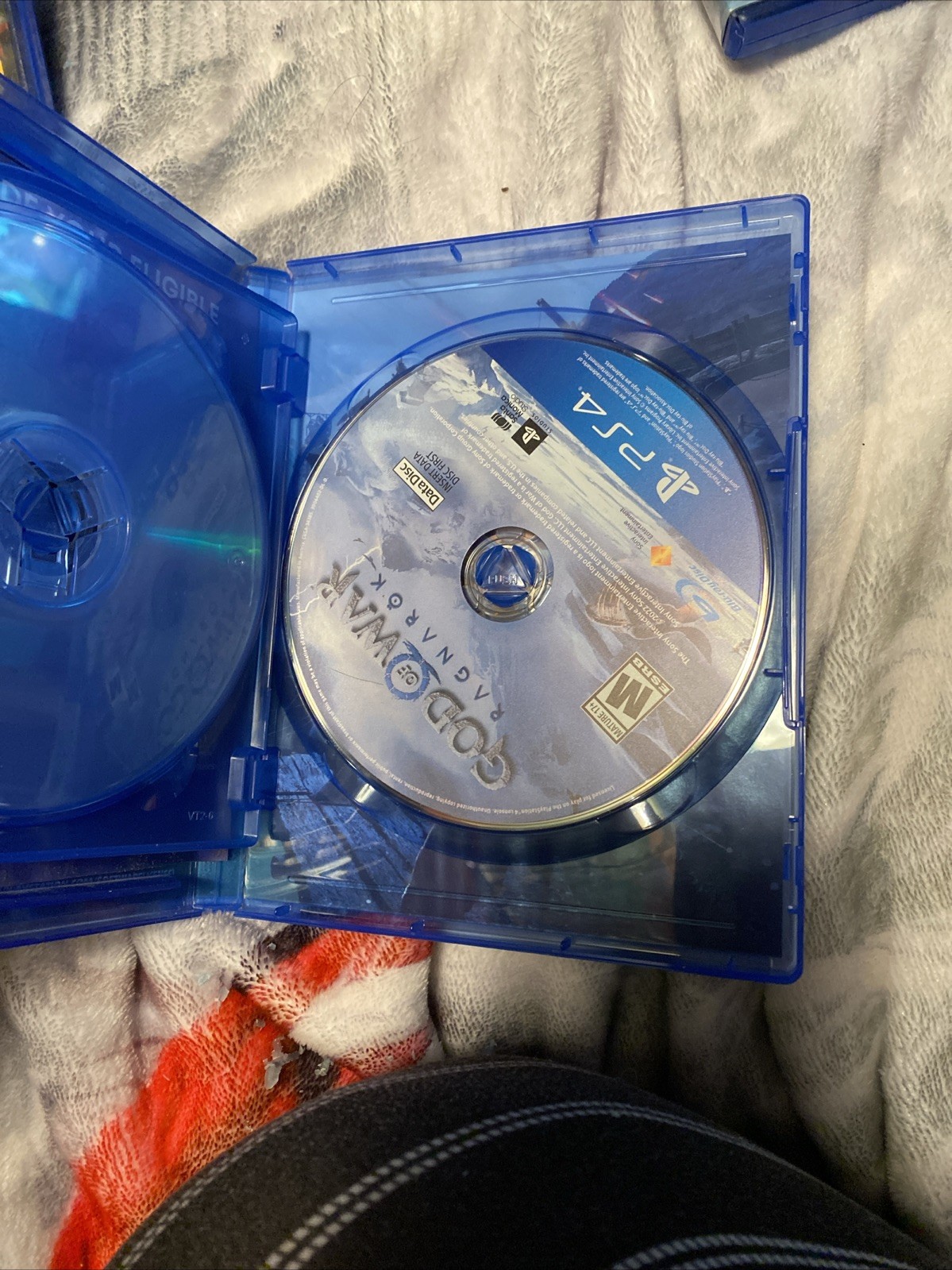 PS4 Slim & PS4. 2 Controllers ( 1 Wireless),2 HDMI CORDS, 2 Power Cords, 3 Games