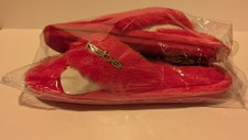 bebe NWT FUCHSIA rhinestone logo memory foam fur fuzzy flip flops/slippers 8
