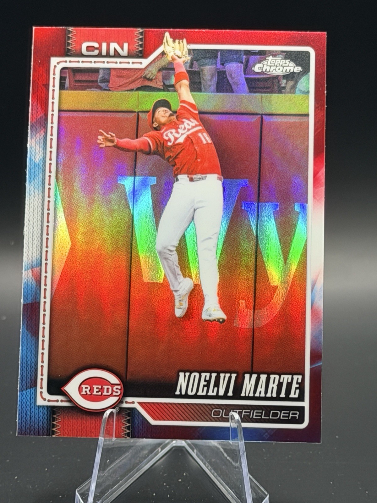TOPPS CHROME 2026 NOELVI MARTE RED WHITE AND BLUE REFRACTOR