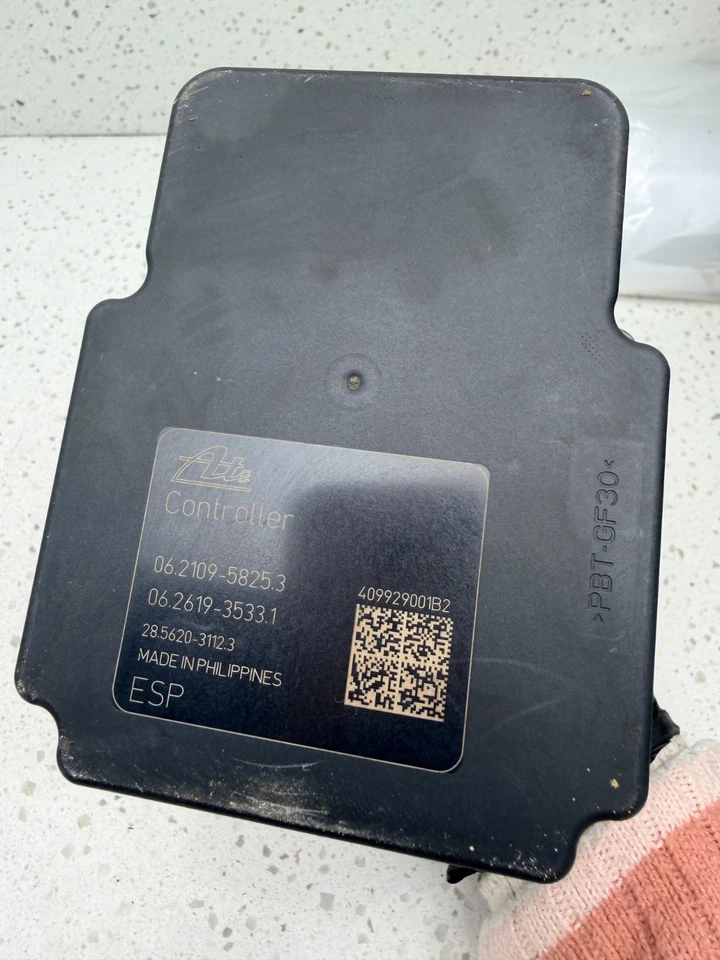 2010 - 2011 Subaru Legacy bomba de freio antibloqueio/módulo Assy VDC 27536AJ00C FABRICANTE DE EQUIPAMENTO ORIGINAL - Imagem 4 de 4