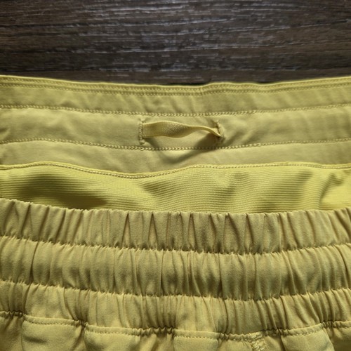 Lululemon Hotty Hot High-Rise Lined Shorts 4" Sonic Yellow Women’s Size 12 - Picture 9 of 14