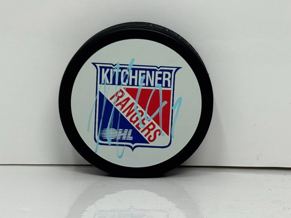 Nazem Kadri Kitchener Rangers Firmado NHL Autógrafo Puck Azul Auto Certificado de Autenticidad TNT Foto 2 de 4
