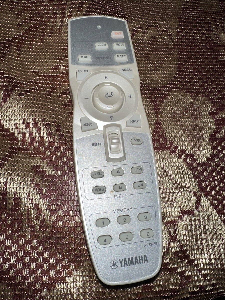YAMAHA WC33830 PROJECTOR Remote Tested W Batteries OEM GENUINE
