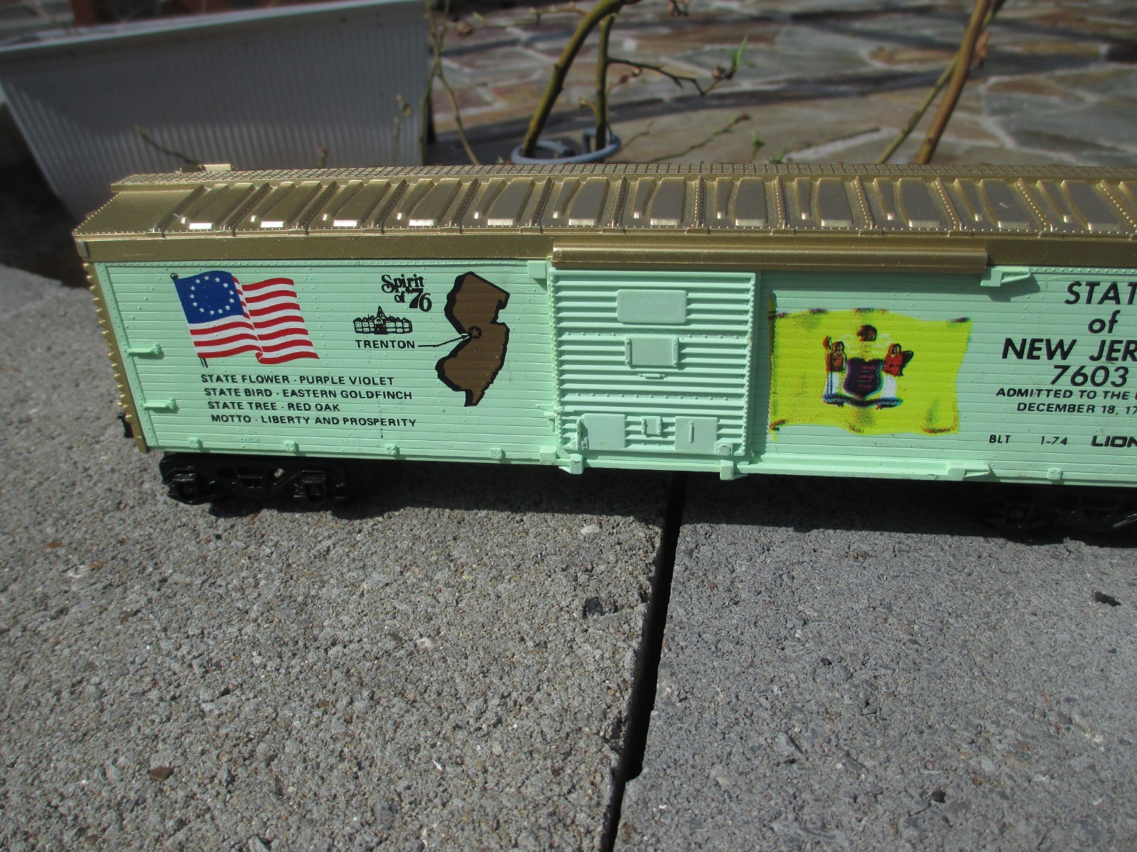 Click here to see eBay Auction