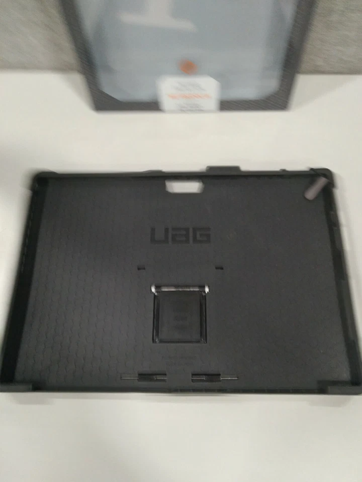 NEW URBAN ARMOR GEAR UAGSFPRO4BLKVP Case for Microsoft Surface Pro - Black - Image 2 of 4