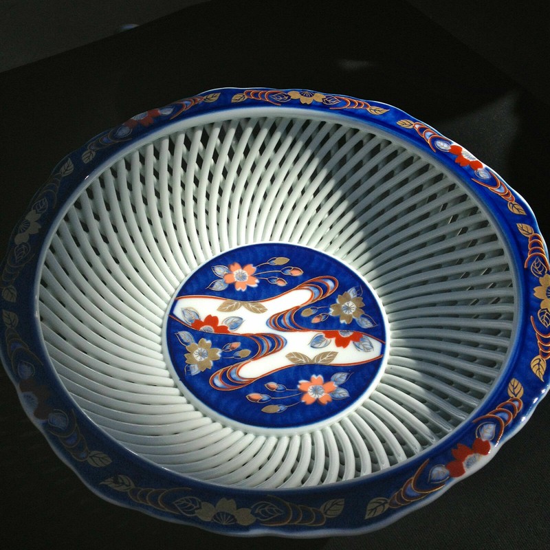 JAPANESE PORCELAIN BOWL ARITA KAOLIN CLAY / SIGNED / IMARI NABESHIMA 