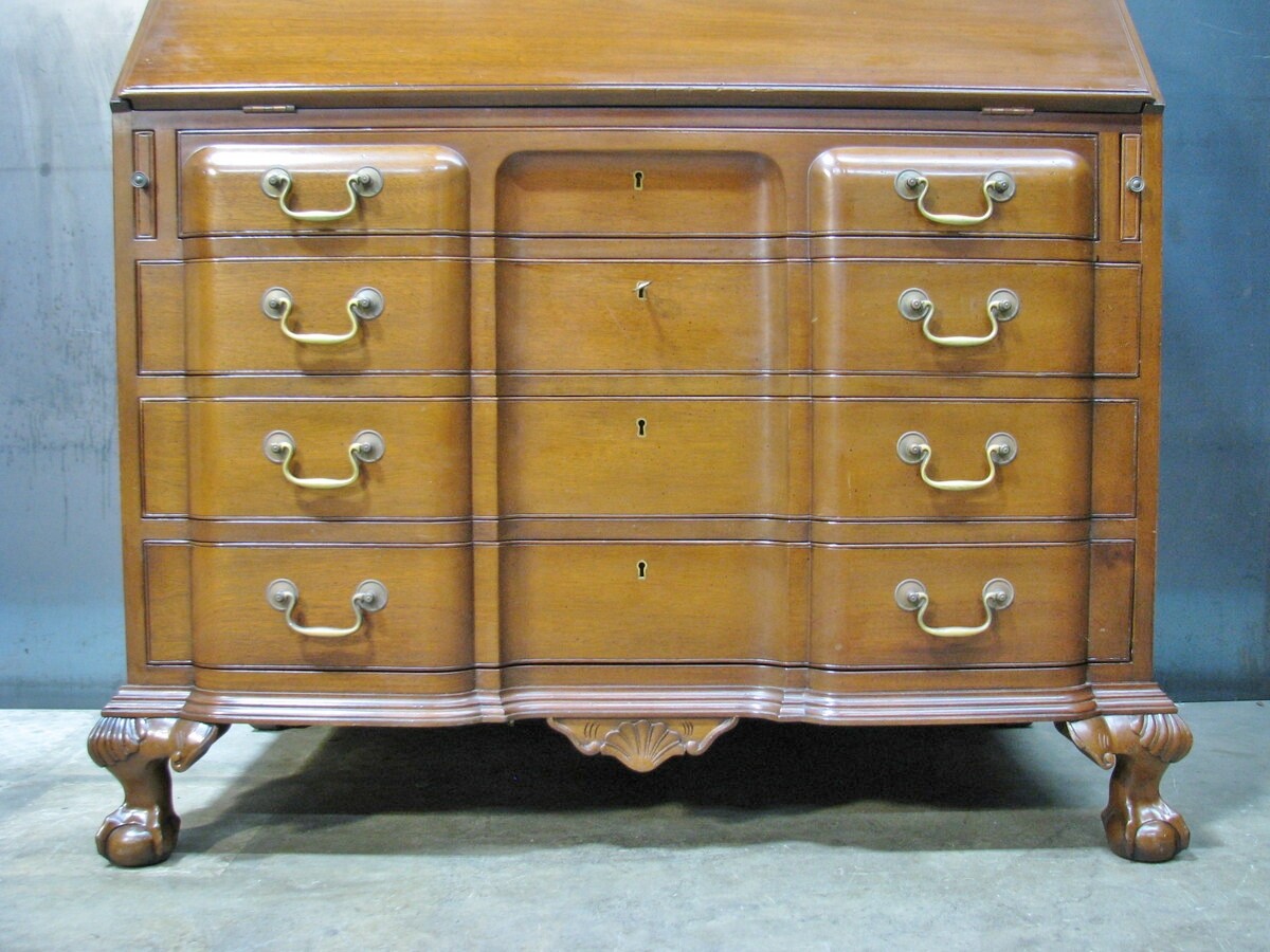 Exceptional Kittinger "Old Dominion" Solid Mahogany SlantFront