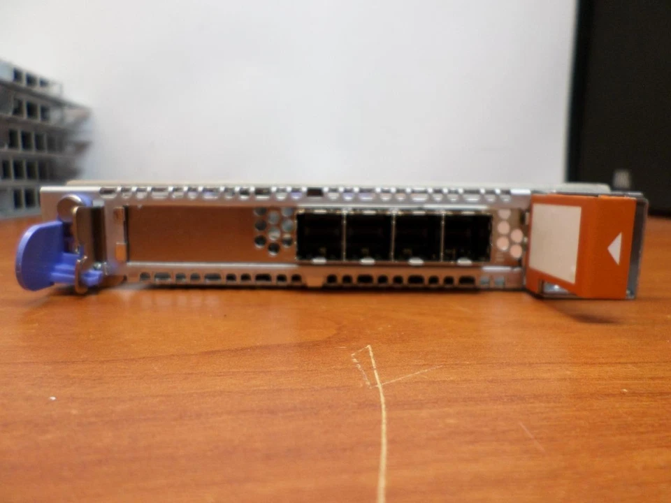 IBM 44V4768 Blind Swap Cassette w/ IBM 01DH597 SAS 6Gb 4-Port PCIe3 RAID - Image 4 of 4