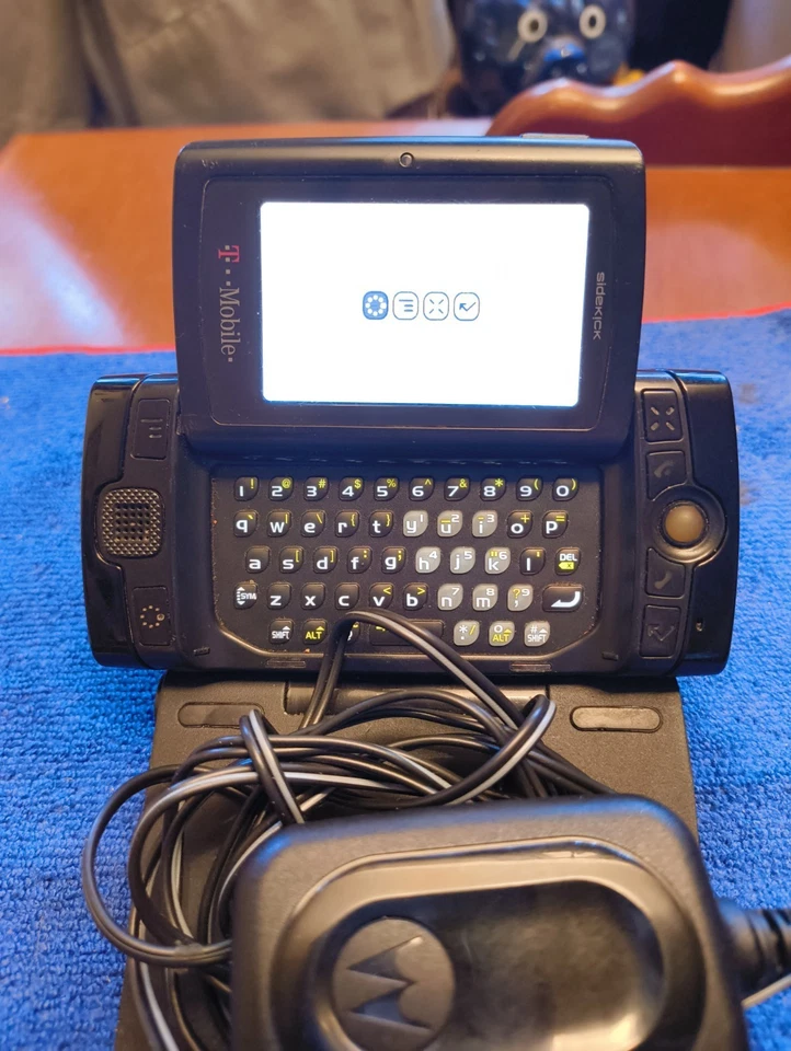 T-Mobile Sidekick 3 2008 funciona con cargador probado y funcionando Foto 4 de 4