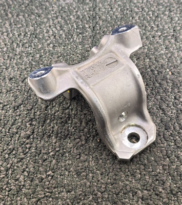 778AA RH2-12: Right Front Motor Mount Bracket Replacement