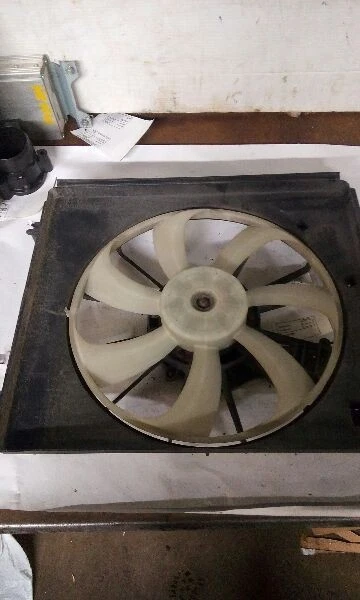 11-16 本田 Odyssey 右乘客散热器风扇电机风扇总成冷凝器 — 第 2/4 张图片