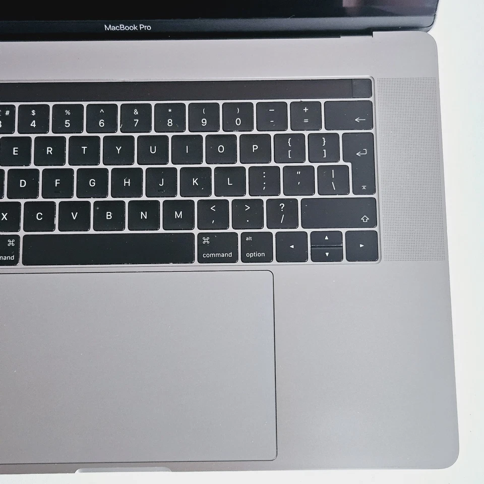 Apple MacBook Pro 15.4" Late 2016 A1707 2.7Ghz Intel Score I7 512GB Faulty Read - Image 4 of 4