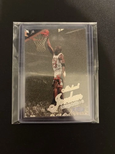 1997-98 Fleer Ultra - Michael Jordan #23G Gold Medallion