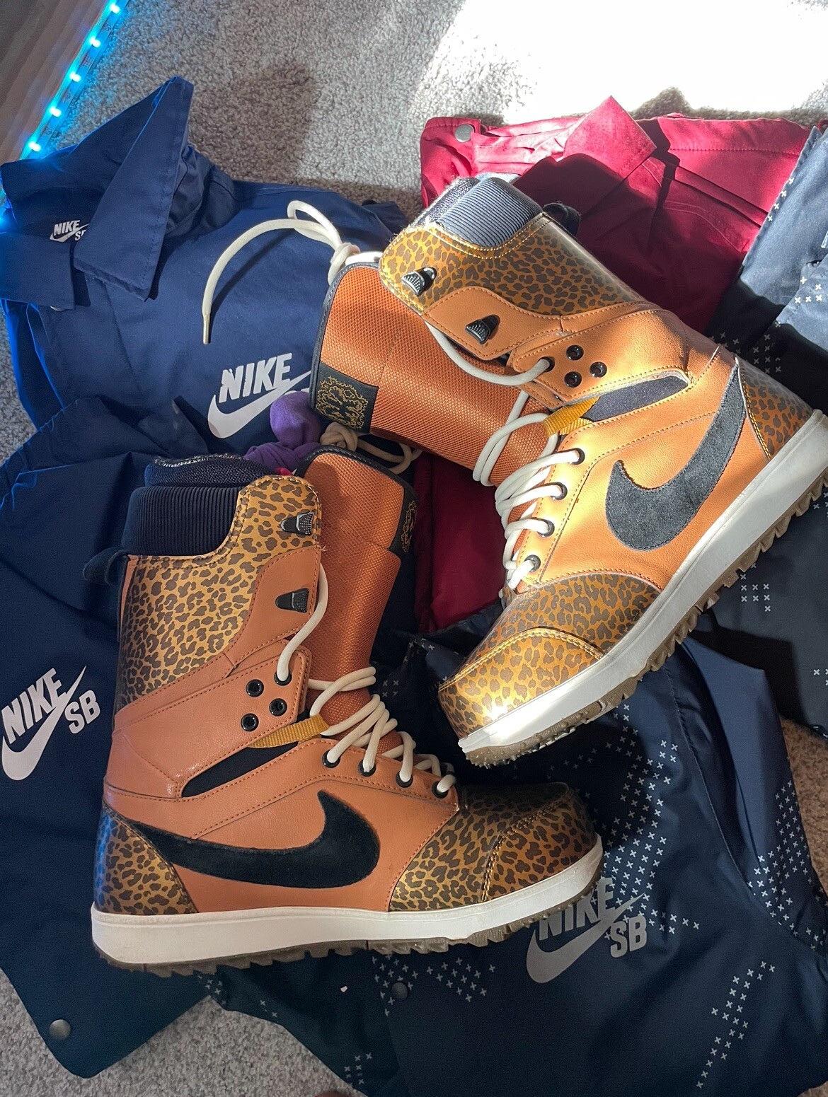 Nike DK ZOOM Snowboard Boots RARE (MINT) (Size 10)