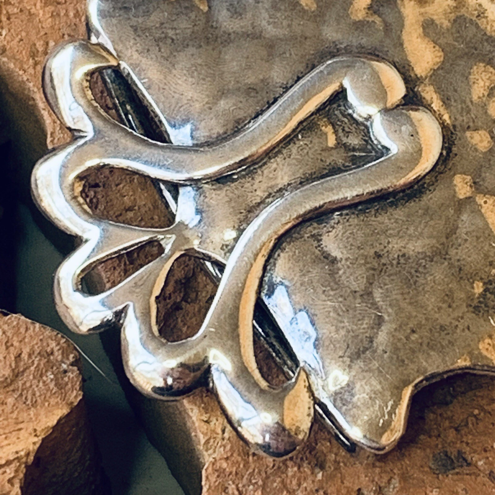 Picture 6 of 24