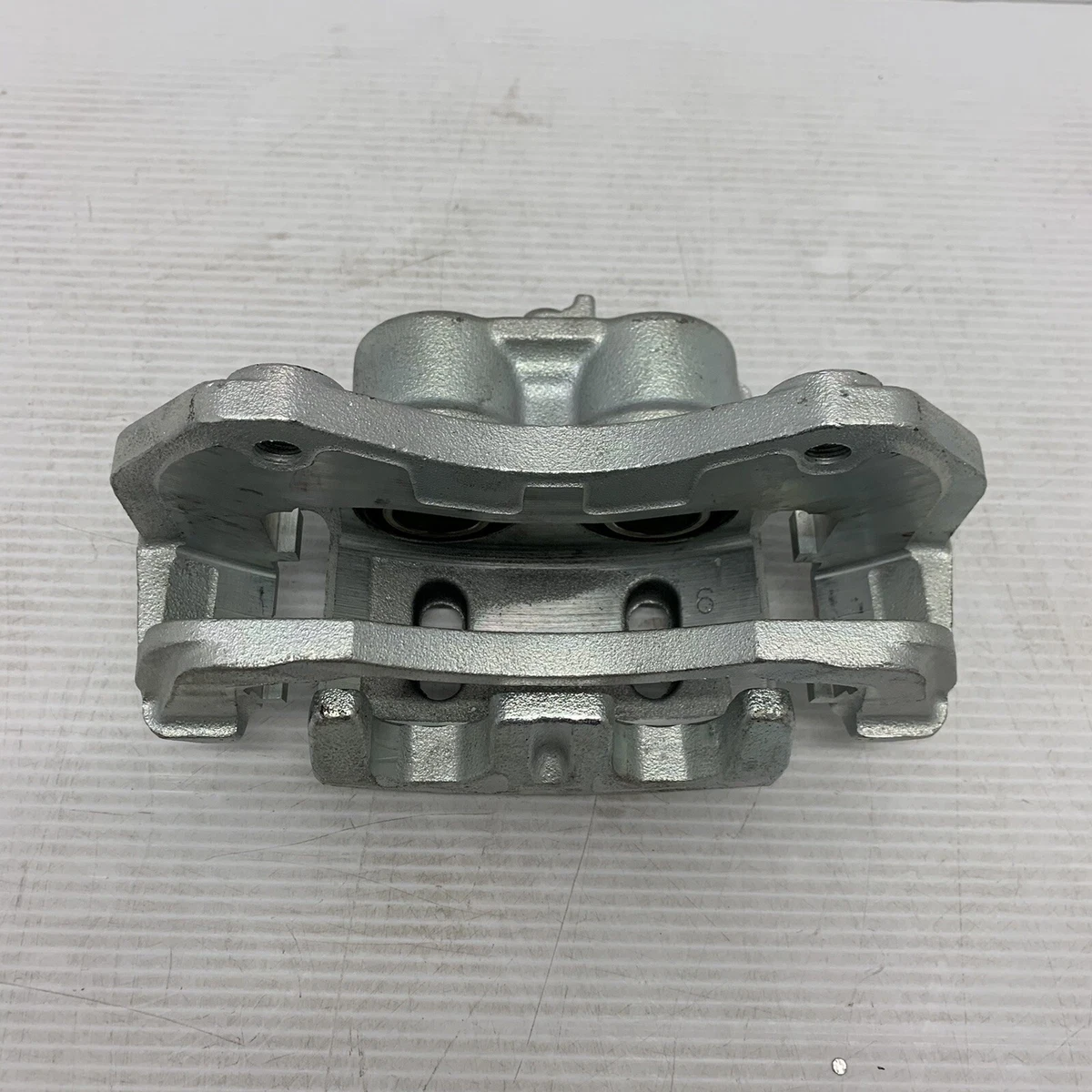 Genuine Mitsubishi MR370776 CALIPER KIT,FR BRAKE,RH | eBay