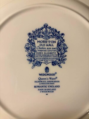 Wedgewood Queens Ware Moreton Old Hall Dinner 2 X 11
