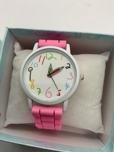 Montre à Quartz Dorée - Cadran Blanc, Style Féminin élégant, Neuf Sans étiquette