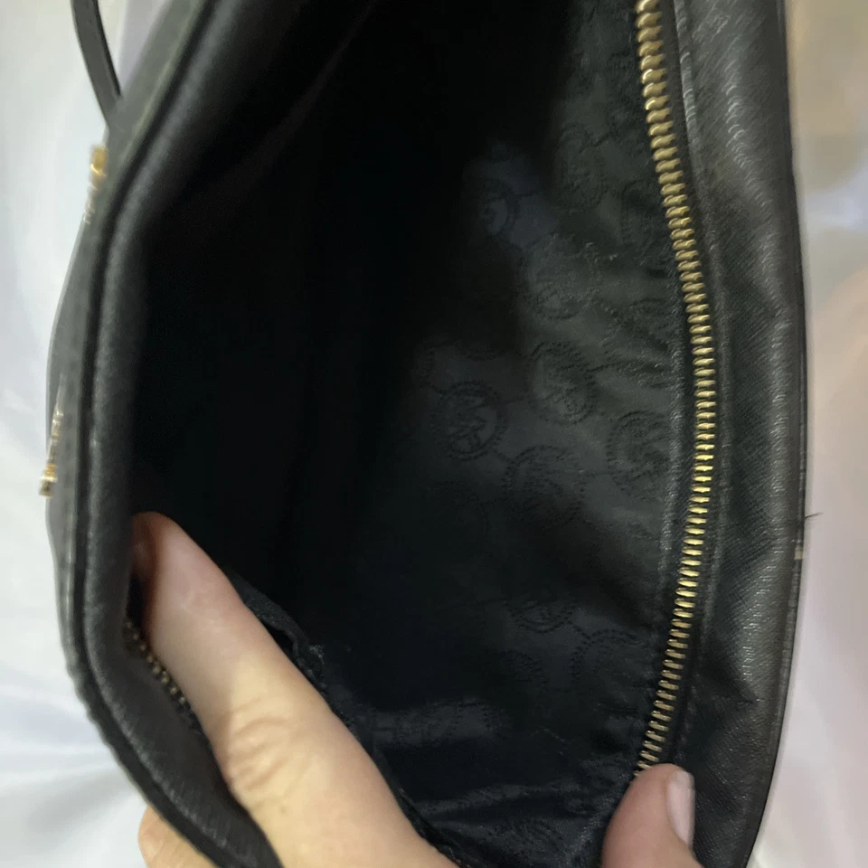 Michael Kors Black Leather Crossbody Shoulder Bag - Image 4 of 4