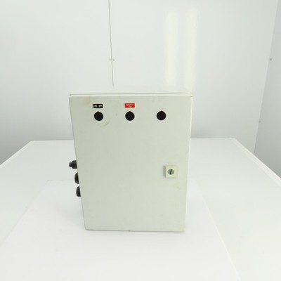 Rittal 8017529 15-3/4'' x 11-3/4'' x 5'' Wall Electrical Enclosure W/Backplate 3R