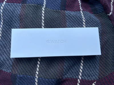 Apple Watch Series 11 46mm GPS Jet Black Case w Black Sport Band M/L MEUX4LW/A