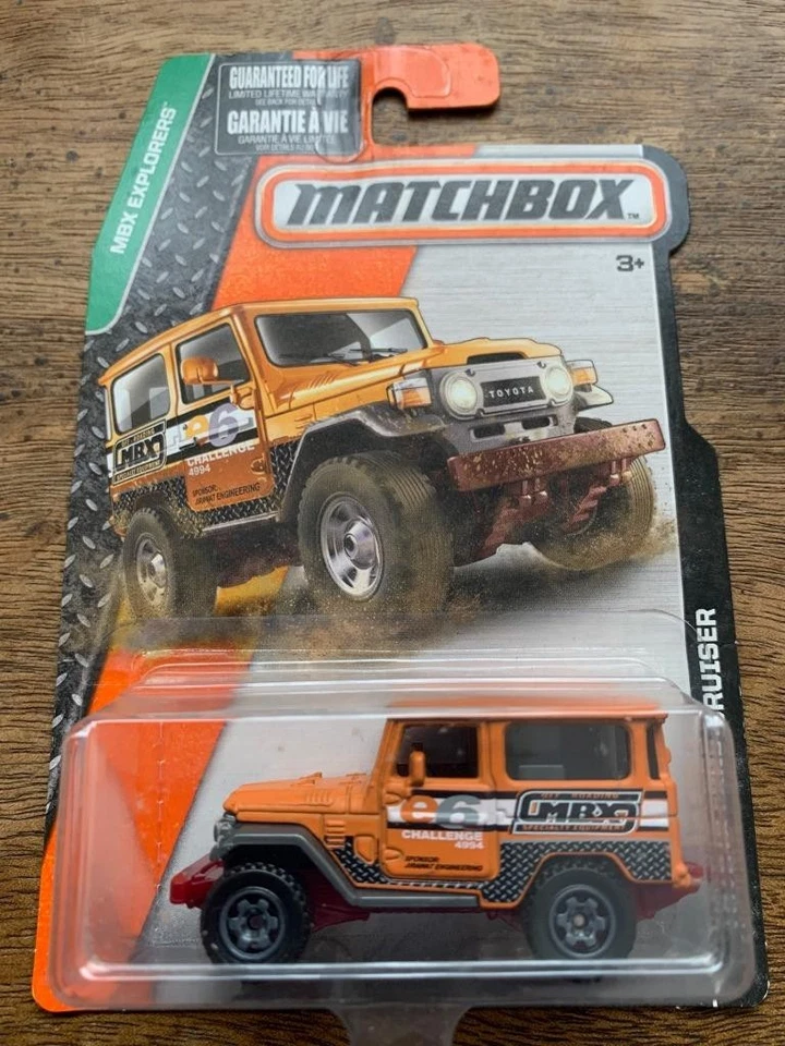 Lot of 4 Matchbox 1968 TOYOTA LAND CRUISER mix of Long and short card NEW - Image 4 of 4