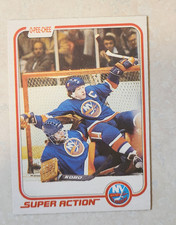 #209 1981-82 O-Pee-Chee Denis Potvin New York Islanders Super Action