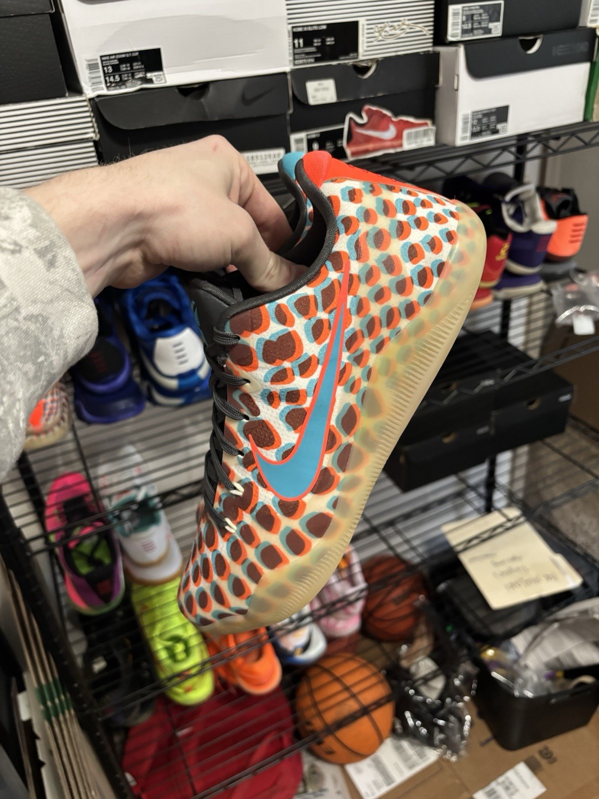 Size 11 - Nike Kobe 11 3d thumbnail 2