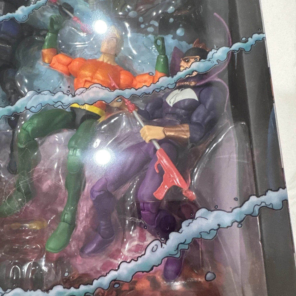 美泰 2018 SDCC 独家 AQUAMAN BETWEEN 两个 DOOMS DC Multiverse 3 包 — 第 2/4 张图片