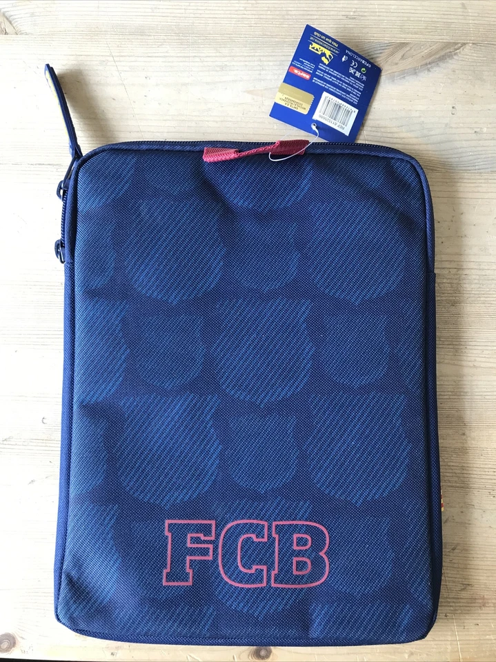 (M) New FC Barcelona Tablet Cover (10.6 Inches) BNWT - Image 2 of 4