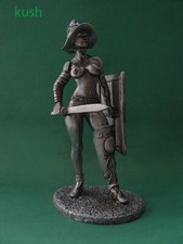 TIN 90mm SOLDIERS GLADIATOR GIRL 1