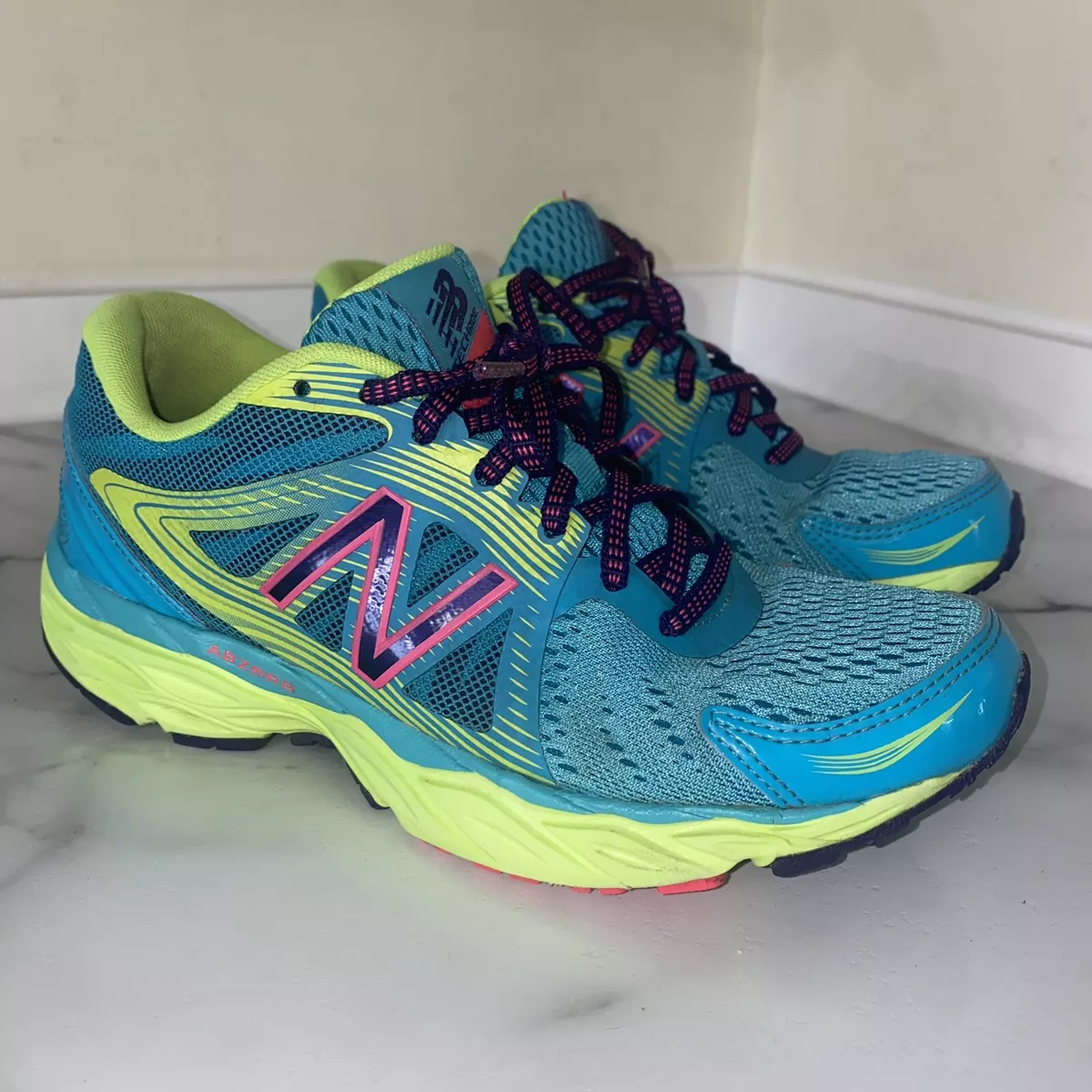 New Balance 680 V4 Tech Athletic Running Sneakers Women s 8B Blue Green