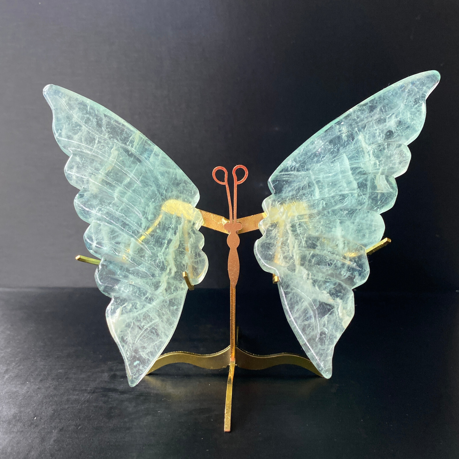 195G Natural Crystal Fluorite Butterfly Wings Healing Statue Decor + Stand