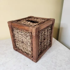 Vintage Wicker  & Wood Kleenex Box holder Square 6.5"x5.5" H5 Brown